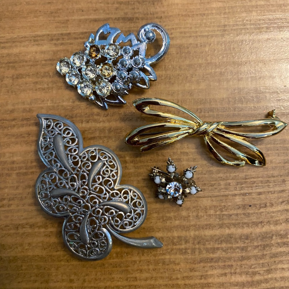 Vintage Silver and Gold Brooch Set
